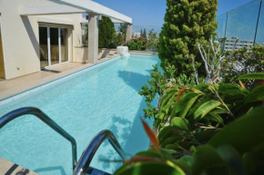 Huge HEATING PENTHOUSE with private POOL